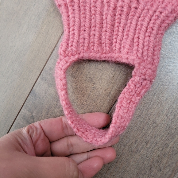 Hand knit pink and grey stirrup leg warmers - Picture 4 of 5